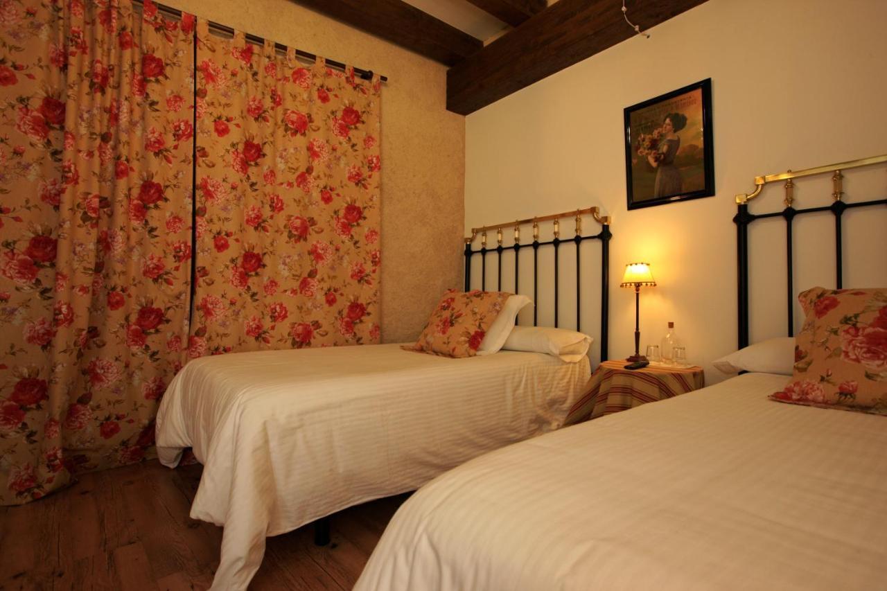Posada Real Del Buen Camino Villanueva de Campean Экстерьер фото