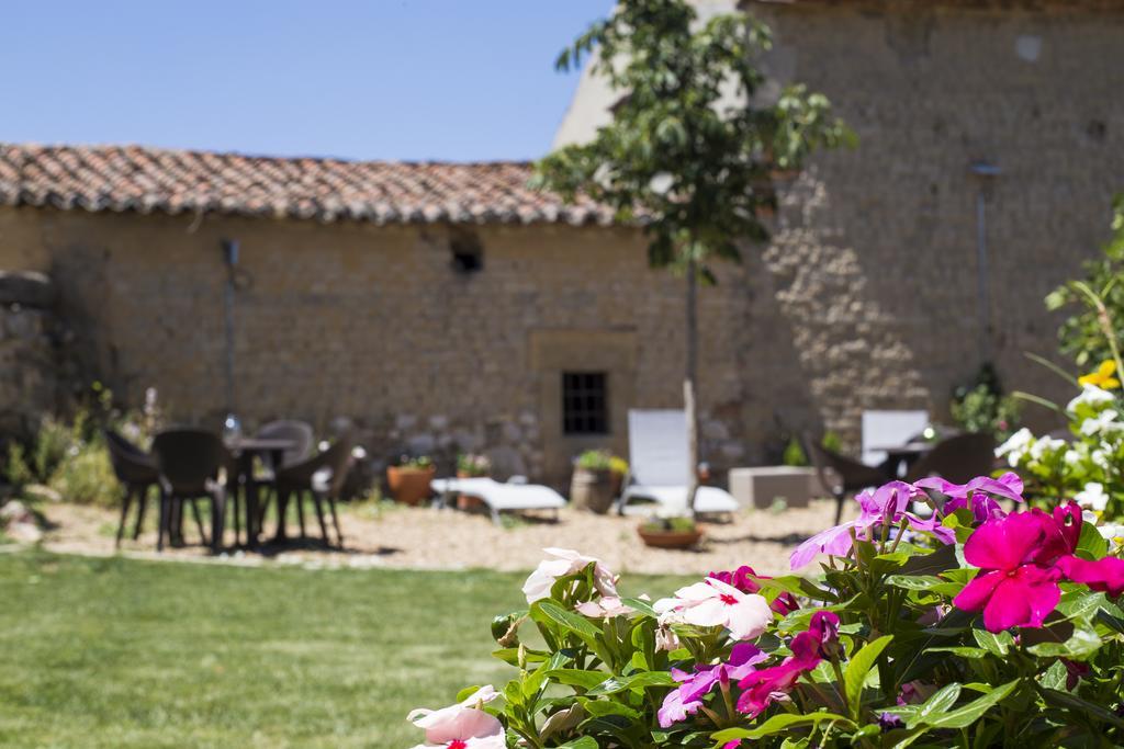 Posada Real Del Buen Camino Villanueva de Campean Экстерьер фото